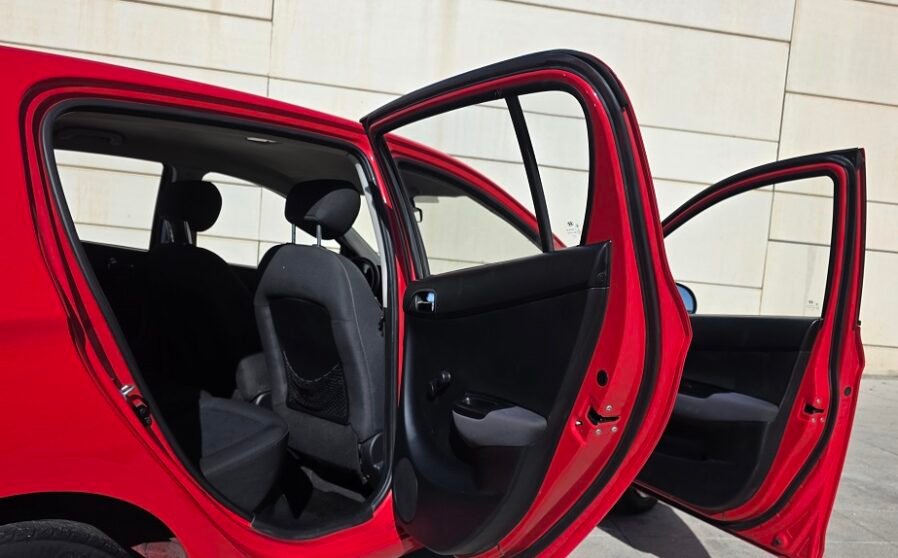 Hyundai i20 1.2 Classic77cv 5p (5)