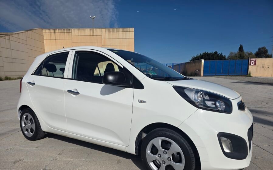 Kia Picanto 1.0 Concept 70cv 5p (13)