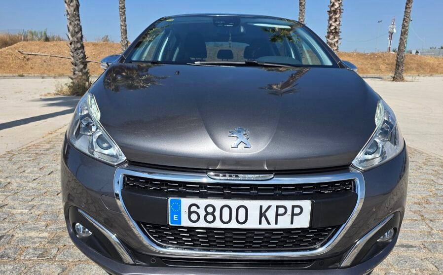 Peugeot 208 1.2 PureTech Tech Edition (8)