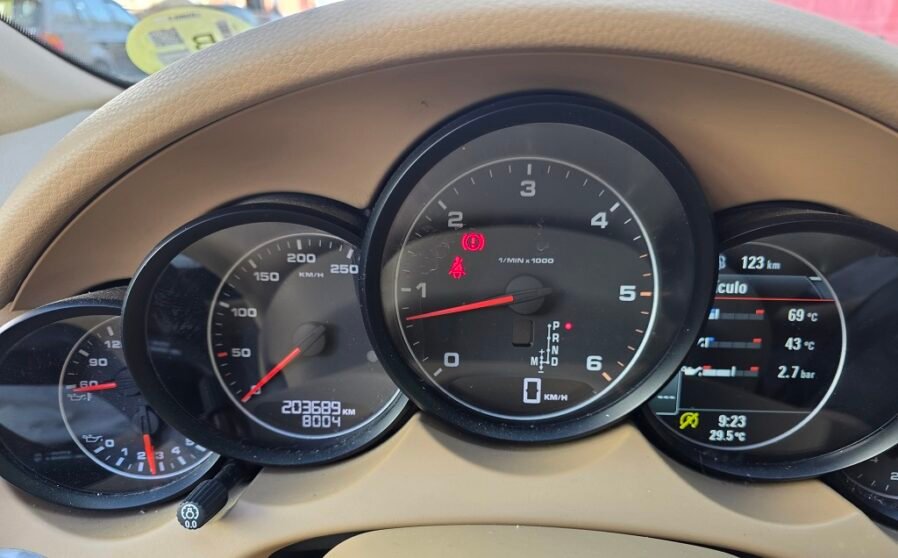 Porsche Cayenne 3.0 Diesel 245cv (8)