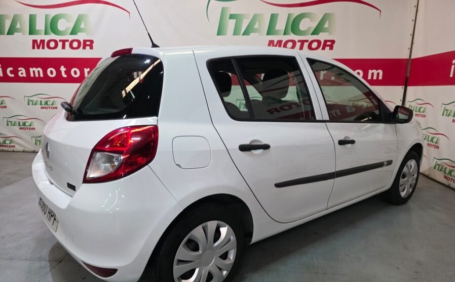 Renault Clio 1.2 Authentique 75cv 5p (7)