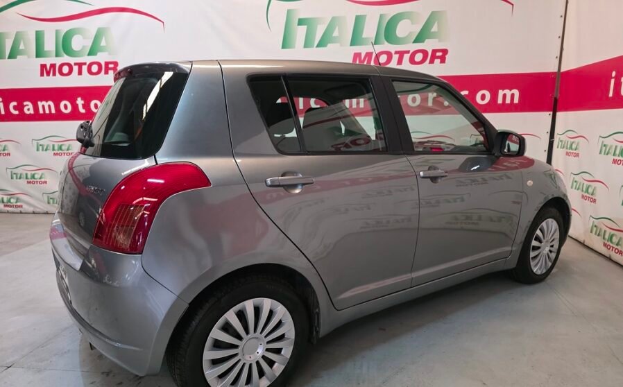 Suzuki Swift 1.3 GL 5p 93cv (6)